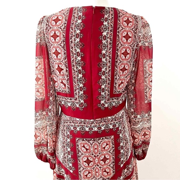 Vince Camuto Medallion print maxi dress - Picture 9 of 11